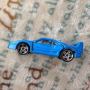 Hot wheels vintage 1988 blue Ferrari F-40